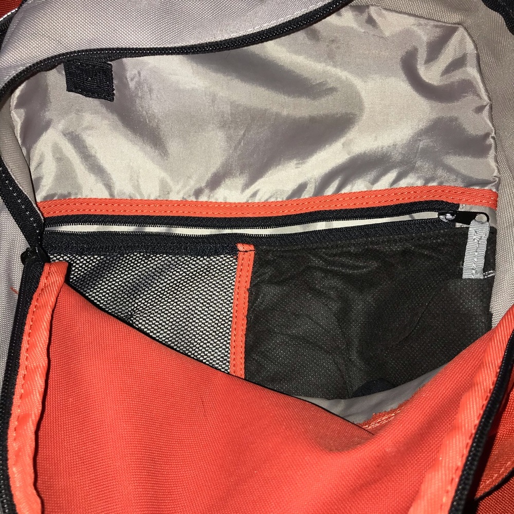 LAND’S END Backpack - Picture 4 of 8